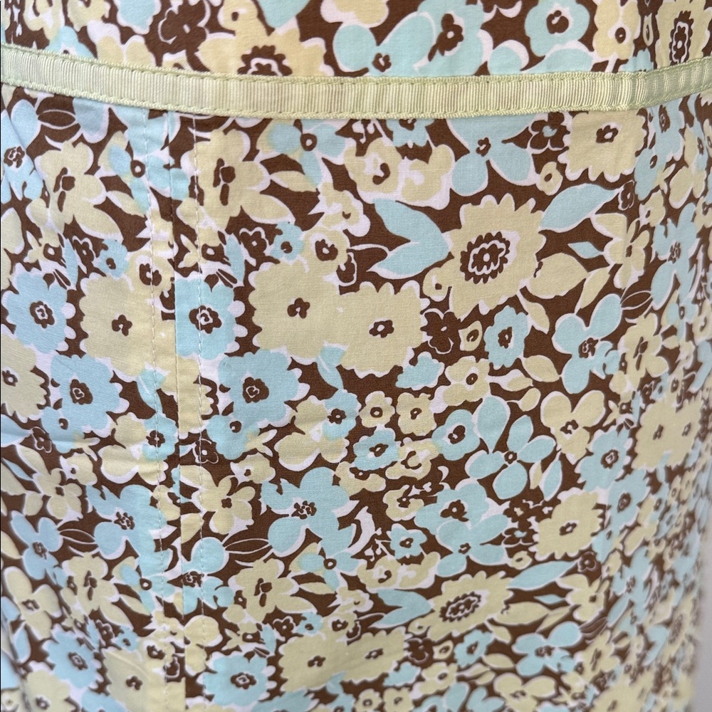 Eddie Bauer Floral A-Line Skirt in Cream and Blue - Picture 3 of 3